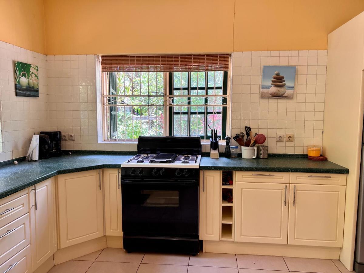 Akka Villa Meerzorg Luaran gambar